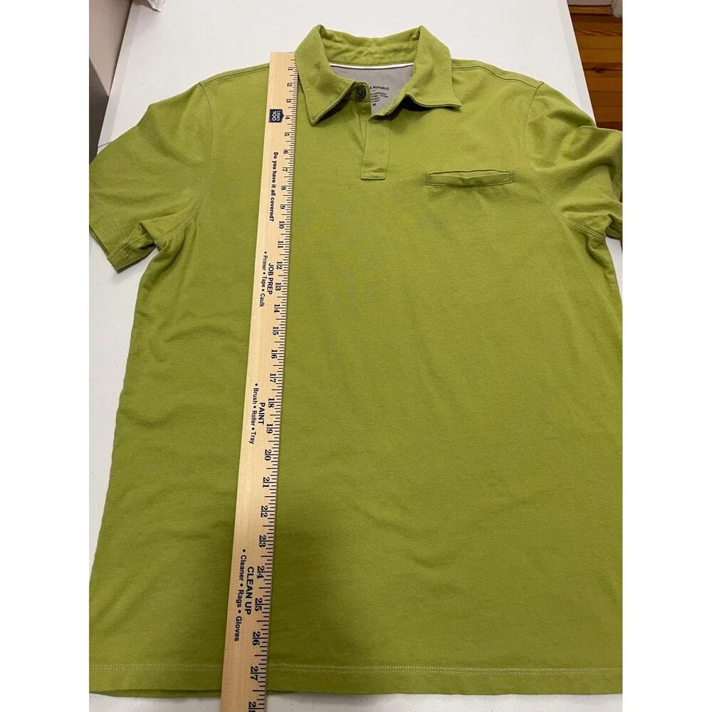 Banana Republic Men's Green Short Sleeve One Button Polo Shirt Size M
